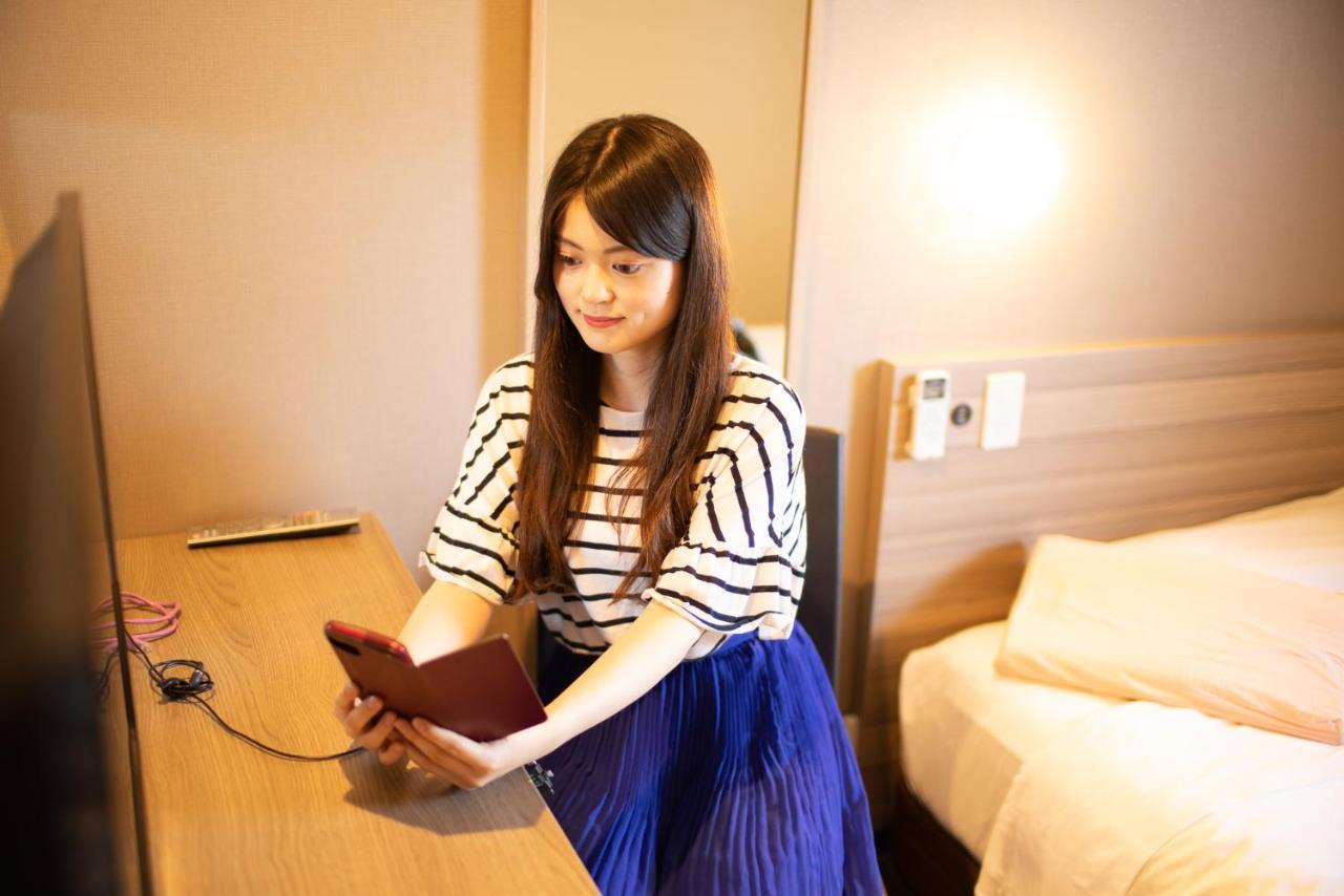 Super Hotel Shinyokohama Yokohama  Extérieur photo